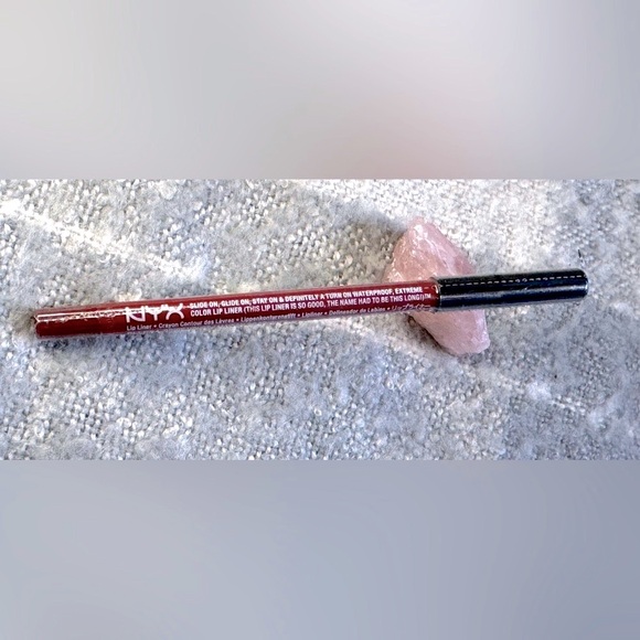 NYX Slide On Lip Pencil ‘Brickhouse’ NWT - Picture 3 of 6